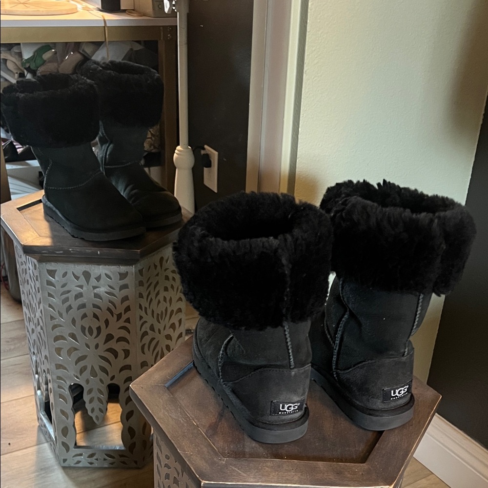 UGG, size 6, Classic Black Tall Boots - Picture 14 of 14